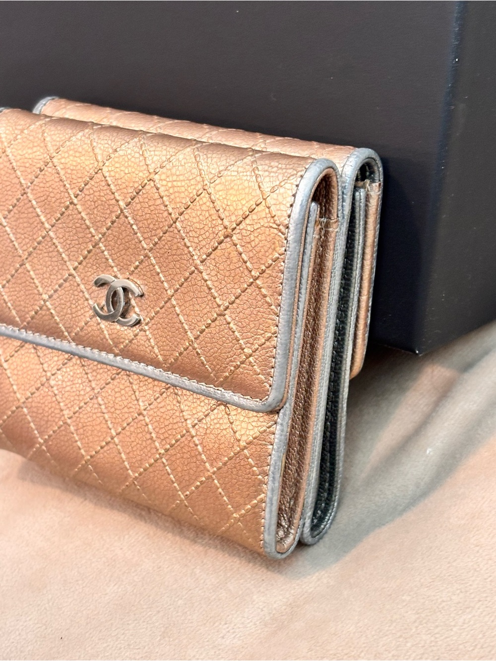 CHANEL Metallic Calfskin Bicolor Diamond Stitch Trifold Compact Wallet - Picture 4 of 16